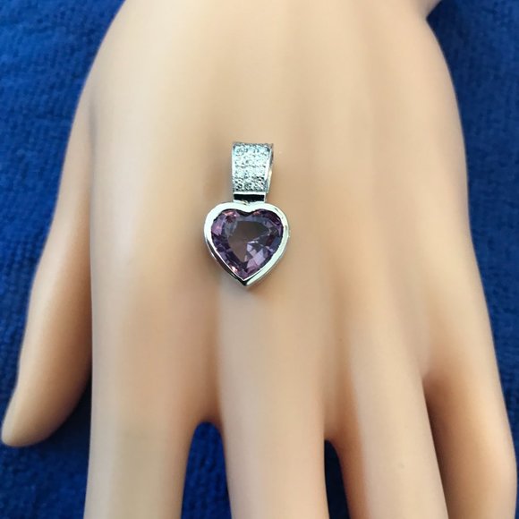 Heart pendant 18K WG - Picture 3 of 15